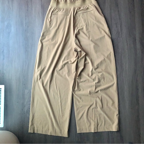 Athleta Brooklyn Heights Wide Leg Jumpsuit Light Brown Size 10 Zip Up - Picture 12 of 14